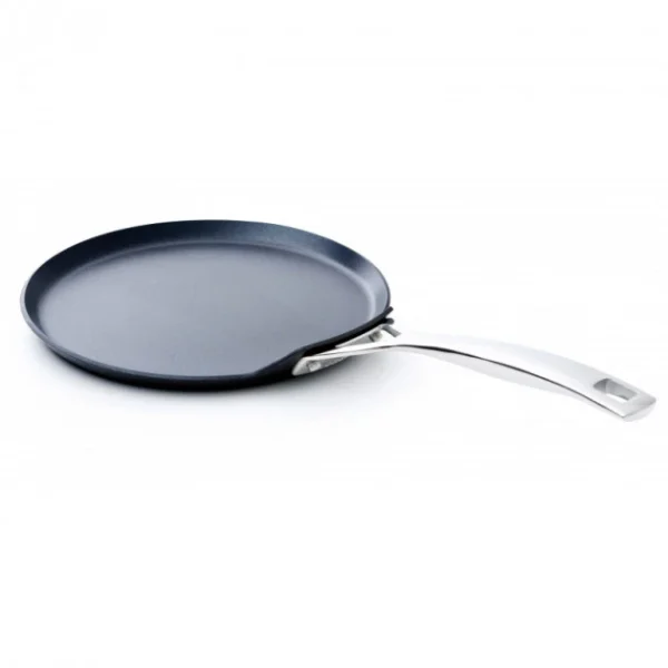 Large choix en ligne Crêpière 24 Cm Anti-Adhérente Les Forgées Le Creuset 1
