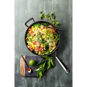 site pas cher Sauteuse 30 Cm Anti-Adhérente Les Forgées Le Creuset 12