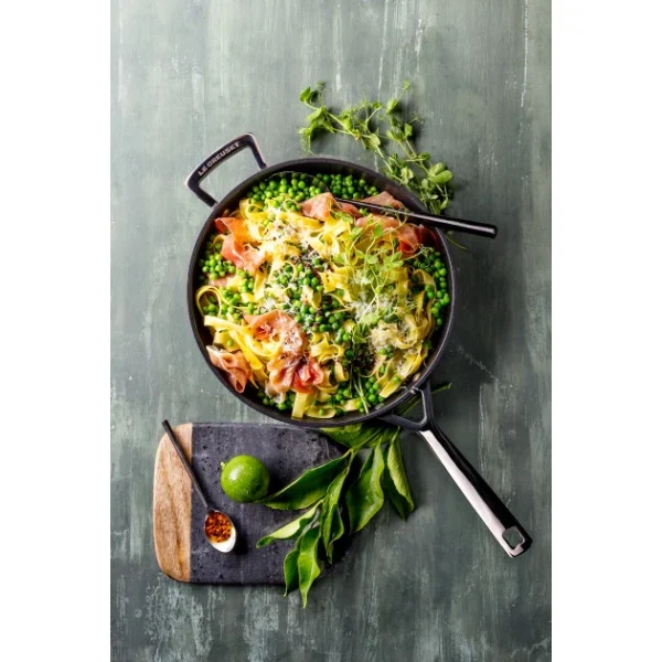 site pas cher Sauteuse 30 Cm Anti-Adhérente Les Forgées Le Creuset 4